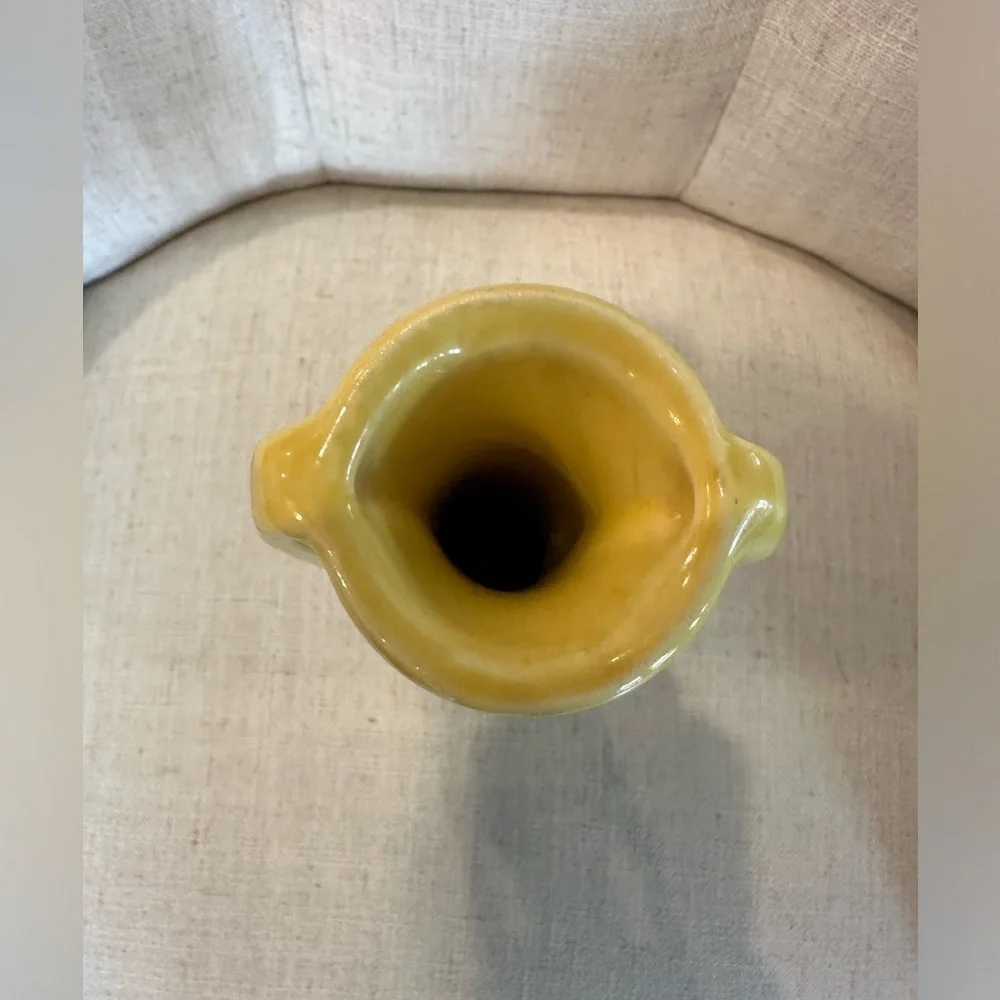 Vintage SHAWNEE POTTERY MCM Art Deco Double Handle Bud Vase Gold Yellow 8